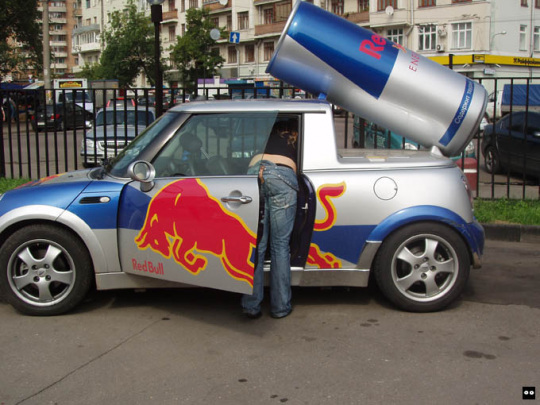 Red Bull тётя